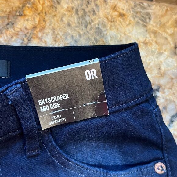 Express midrise flare, skyscraper jeans with a cute split at the ankles - Picture 7 of 8